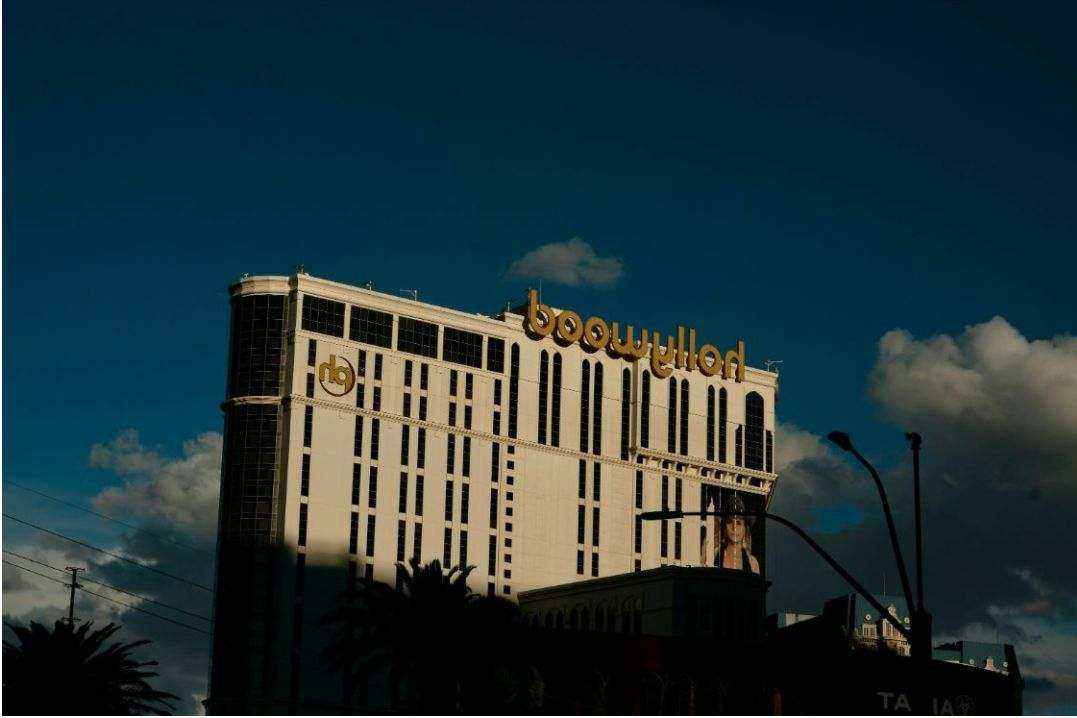 Presidential suite crop